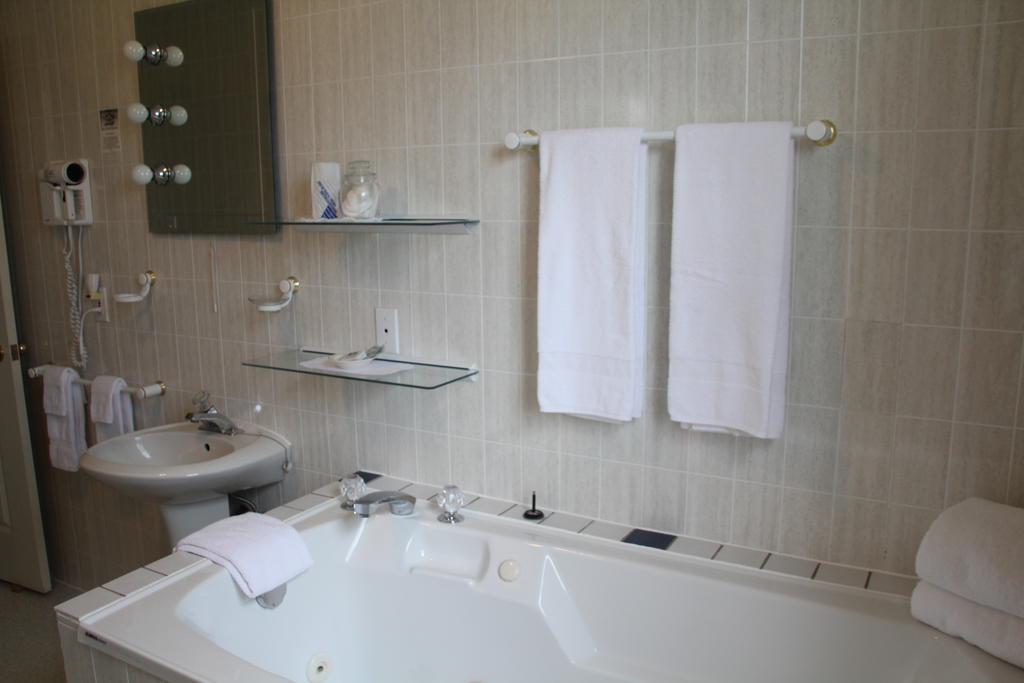Forest Haven Inn Tatamagouche Room photo